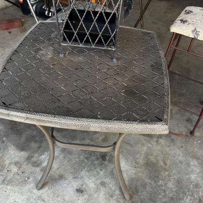 G Lot of Metal Stools and Tables 