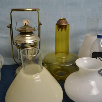 LOT 323. OIL LAMP PARTS
