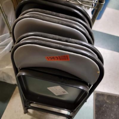 6 Metal folding chairs