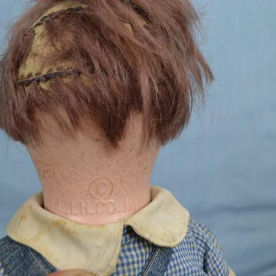 LOT 326. VINTAGE DOLL. 19