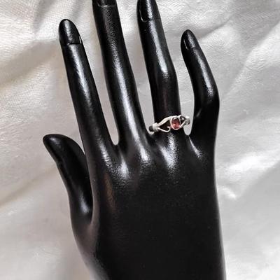 Vintage Garnet 925 Ring Size 8