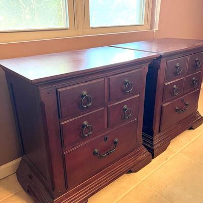 3 Drawer Night Stand Pair *Read Details