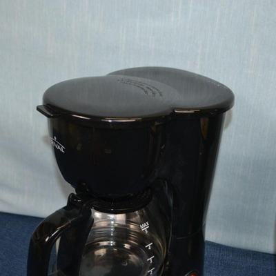 LOT 329. CUISINART JUICER AND COFFEE MAKER