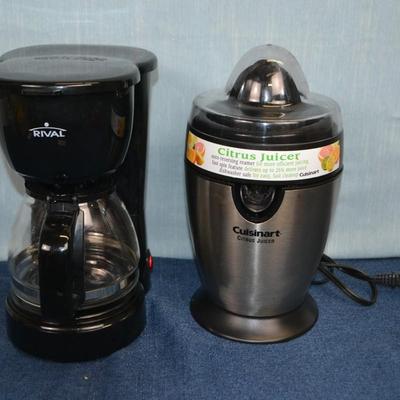 LOT 329. CUISINART JUICER AND COFFEE MAKER