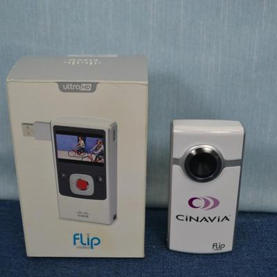 LOT 330 FLIP CAMERA