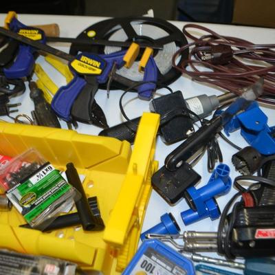 LOT 339. LOT OF TOOLS AND HARDWARE