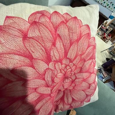 Lot of 3 throw pillows