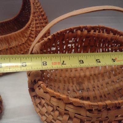Nice Collection of Vintage Buttock and Gathering Baskets