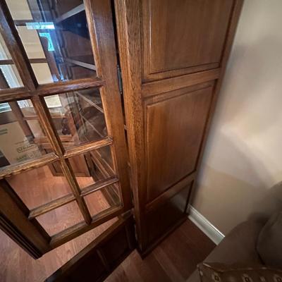 Mission Style Oak Bookcase (2 of 2)