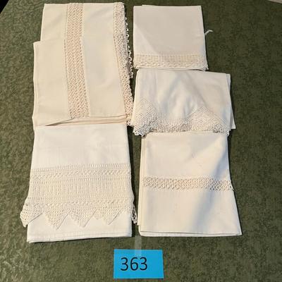Lace edge pillow cases lot of 6
