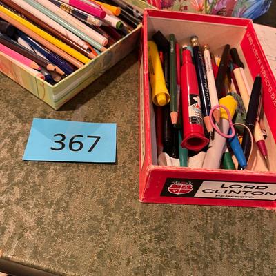 Lot of pens, pencils, & Markers