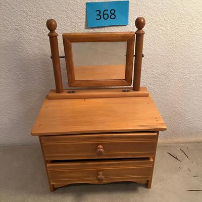Very Cute Jewelry Dresser