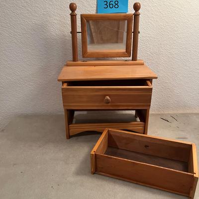 Very Cute Jewelry Dresser
