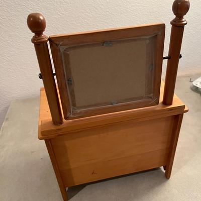 Very Cute Jewelry Dresser
