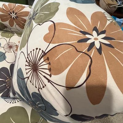 Ashley Furniture Retro Chair