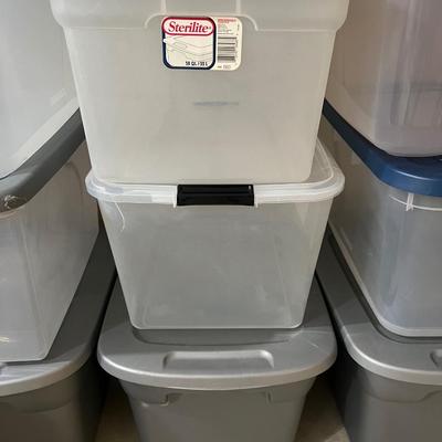 Lot of 17 Plastic Totes