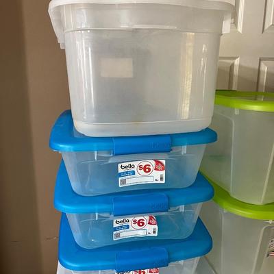 Lot of 17 Plastic Totes