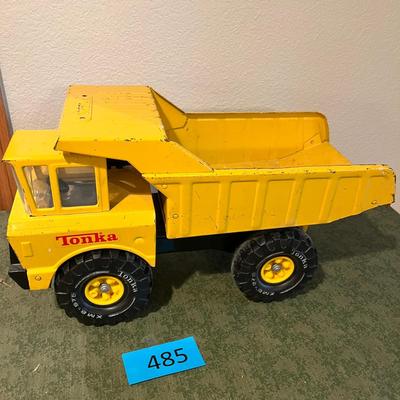 Tonka LARGE Dump truck