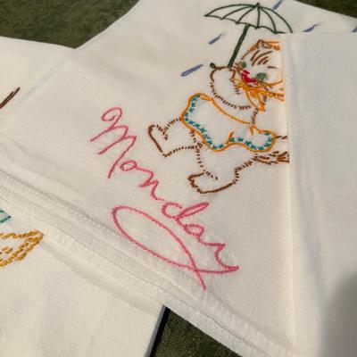 Tea Towels Embroidered Kitty