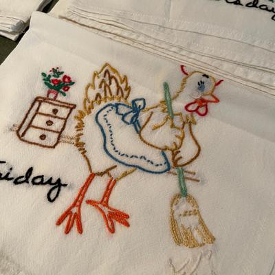 Tea Towel Set Chickens