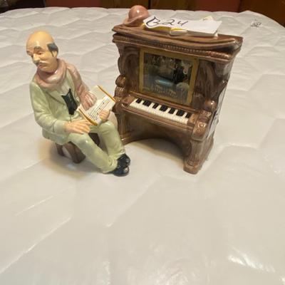 Upright Piano and Player Music Box Works!
