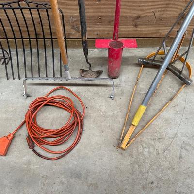 YARD/GARDEN TOOLS AND AN EXTENSION CORD