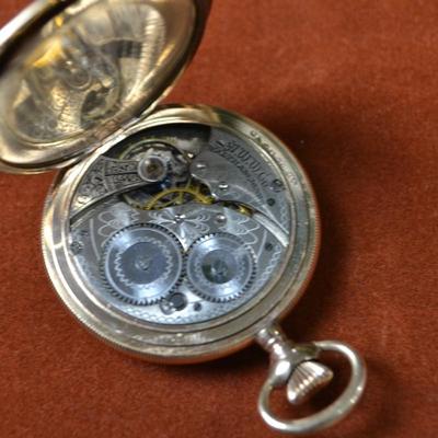 LOT 385. ANTIQUE WALTHAM POCKET WATCH SERIAL NUMBER 22919272