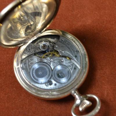 LOT 385. ANTIQUE WALTHAM POCKET WATCH SERIAL NUMBER 22919272