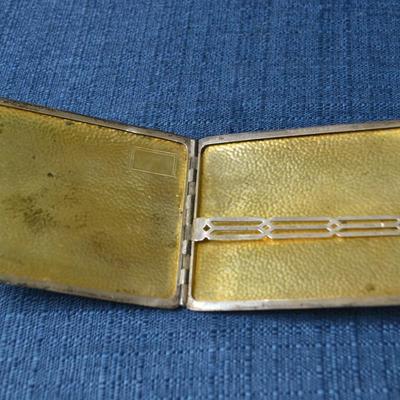 LOT 388. VINTAGE STERLING SILVER CIGARETTE CASE