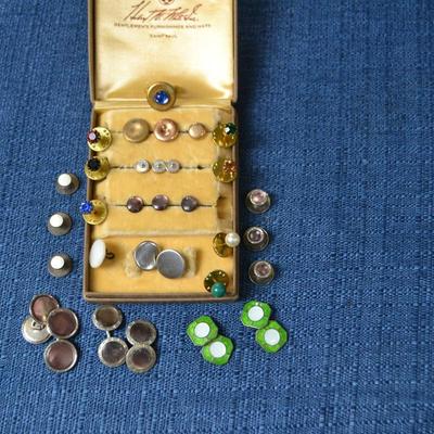 LOT 361. VINTAGE MENS CUFFLINKS AND SHIRT ACCESSORIES