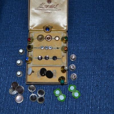 LOT 361. VINTAGE MENS CUFFLINKS AND SHIRT ACCESSORIES