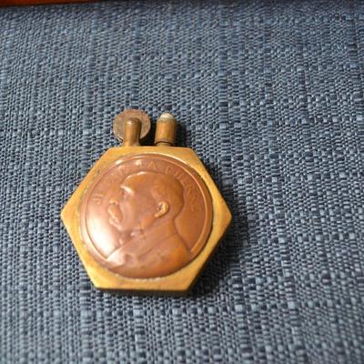 LOT 389. VINTAGE COPPER LIGHTER