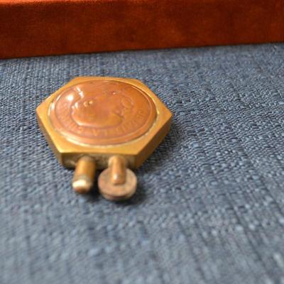 LOT 389. VINTAGE COPPER LIGHTER
