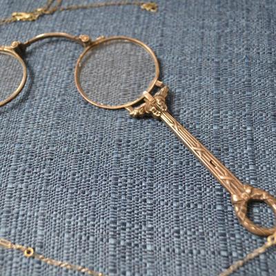 LOT 390 VINTAGE FOLDING EYE GLASSES