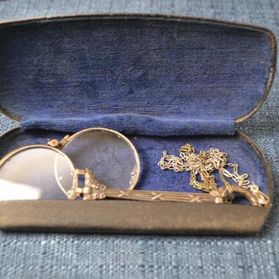 LOT 390 VINTAGE FOLDING EYE GLASSES