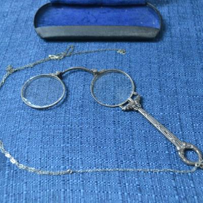LOT 390 VINTAGE FOLDING EYE GLASSES