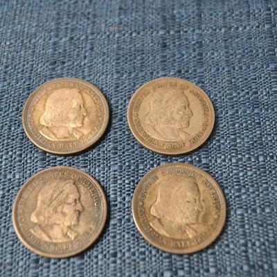 LOT 369 COLUMBIAN EXPOSITION COIN