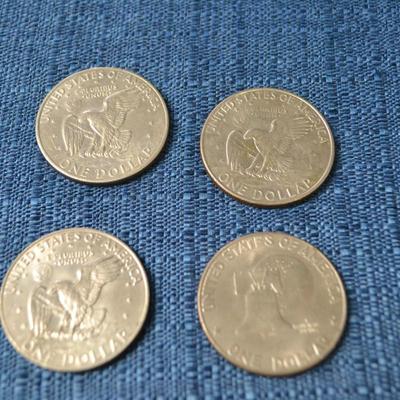 LOT 370  ONE DOLLAR COINS