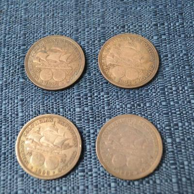 LOT 371 COLUMBIAN EXPOSITION COINS
