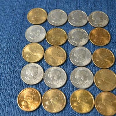 LOT 373. US ONE DOLLAR COINS