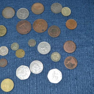 LOT 375. VARIETY OF COINS