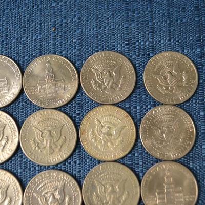 LOT 376. KENNEDY HALF DOLLAR COINS