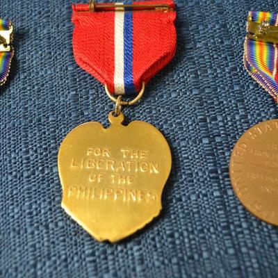 LOT 391 US MILITARY MEDALS