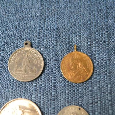 LOT 398 VARIETY OF COINS AND TOKENS
