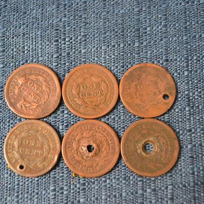 LOT 401. ANTIQUE LARGE ONE CENT COINS