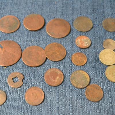 LOT 403. VARIETY OF COINS