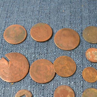 LOT 403. VARIETY OF COINS