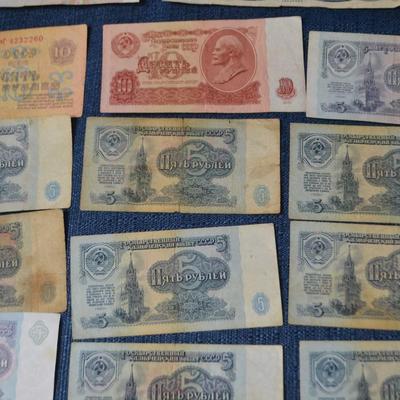 LOT 394. VARIOUS FOREIGN BANK NOTES/CURRENCY