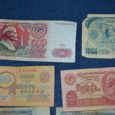 LOT 394. VARIOUS FOREIGN BANK NOTES/CURRENCY