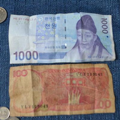 LOT 416. VARIETY OF COINS AND CURRENCY